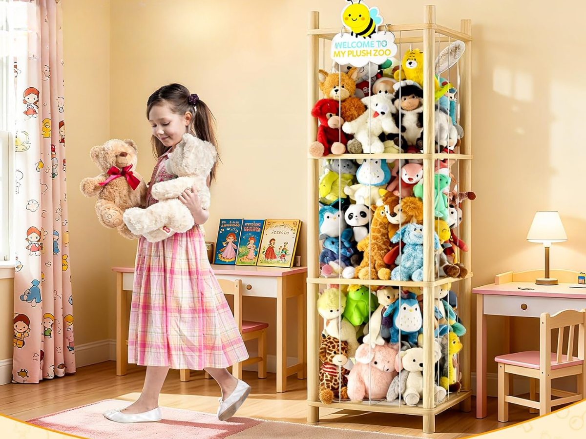 Stuffed Animal Storage Zoo Organizer Natural Pine Plushies Storage with Elastic Bands Vertical Wood Toy Holder Mesh Net Space Saving Design for Playroom Nursery Kids Bedroom Brand Hsenowi plushie tower for stuffed animals