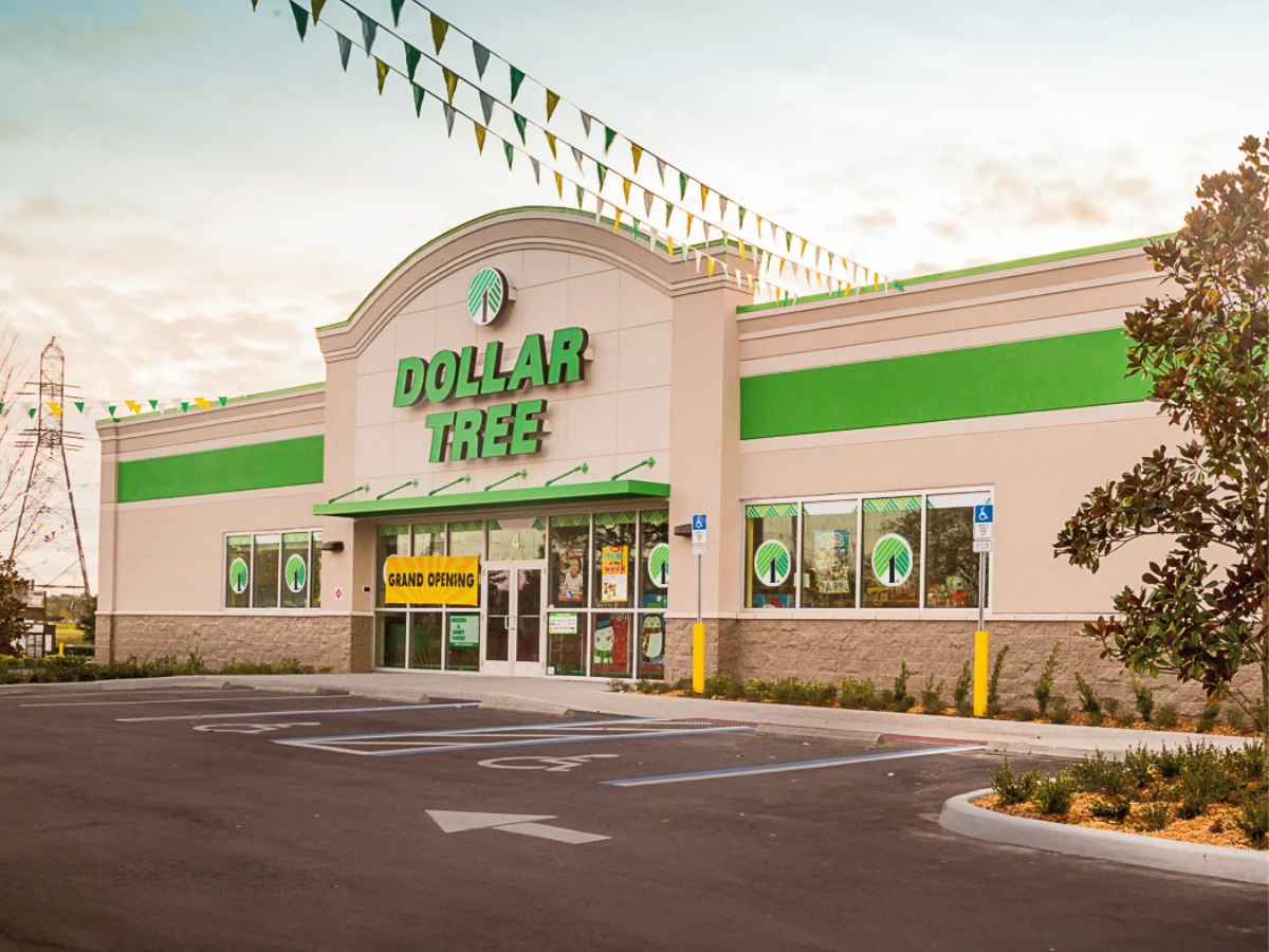 Dollar Tree Store Outside Dollar Tree Store Outside