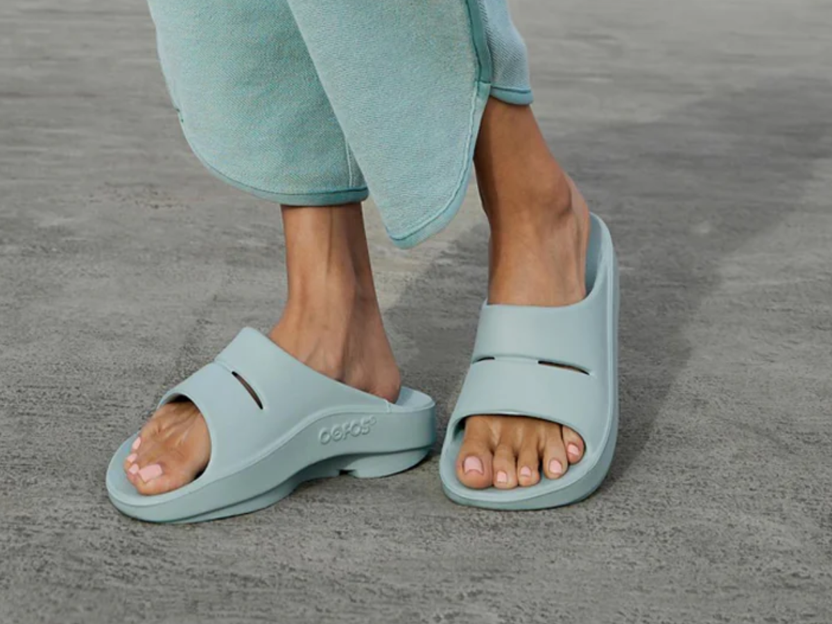 Oofos Sandals