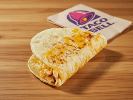 $1 Cantina Chicken Crispy Chicken Taco for the First 30k Reward Members