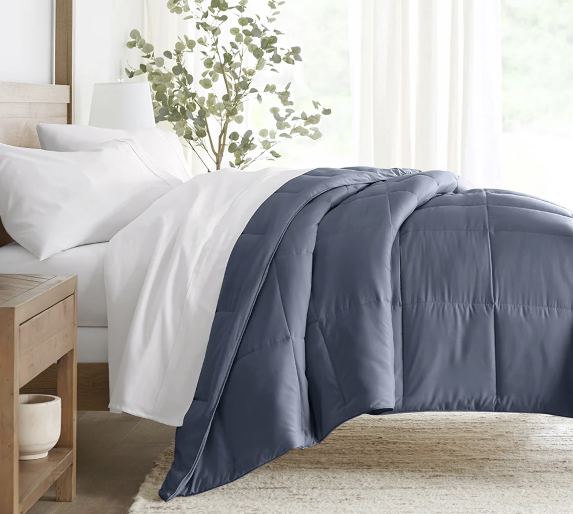 Linens Hutch Comforters