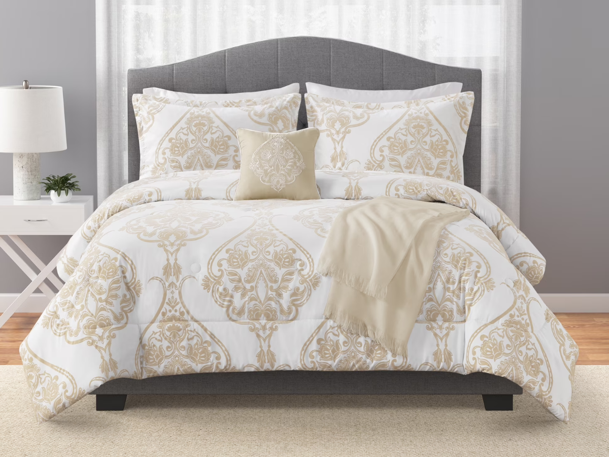 MAINSTAYS COMFORTER