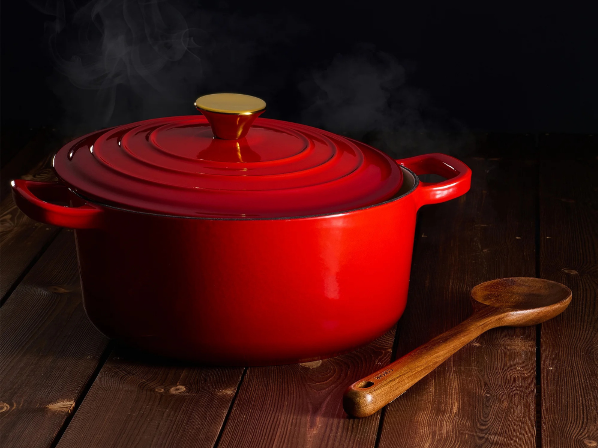 dutch oven red