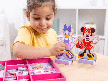 Minnie Mouse dress up