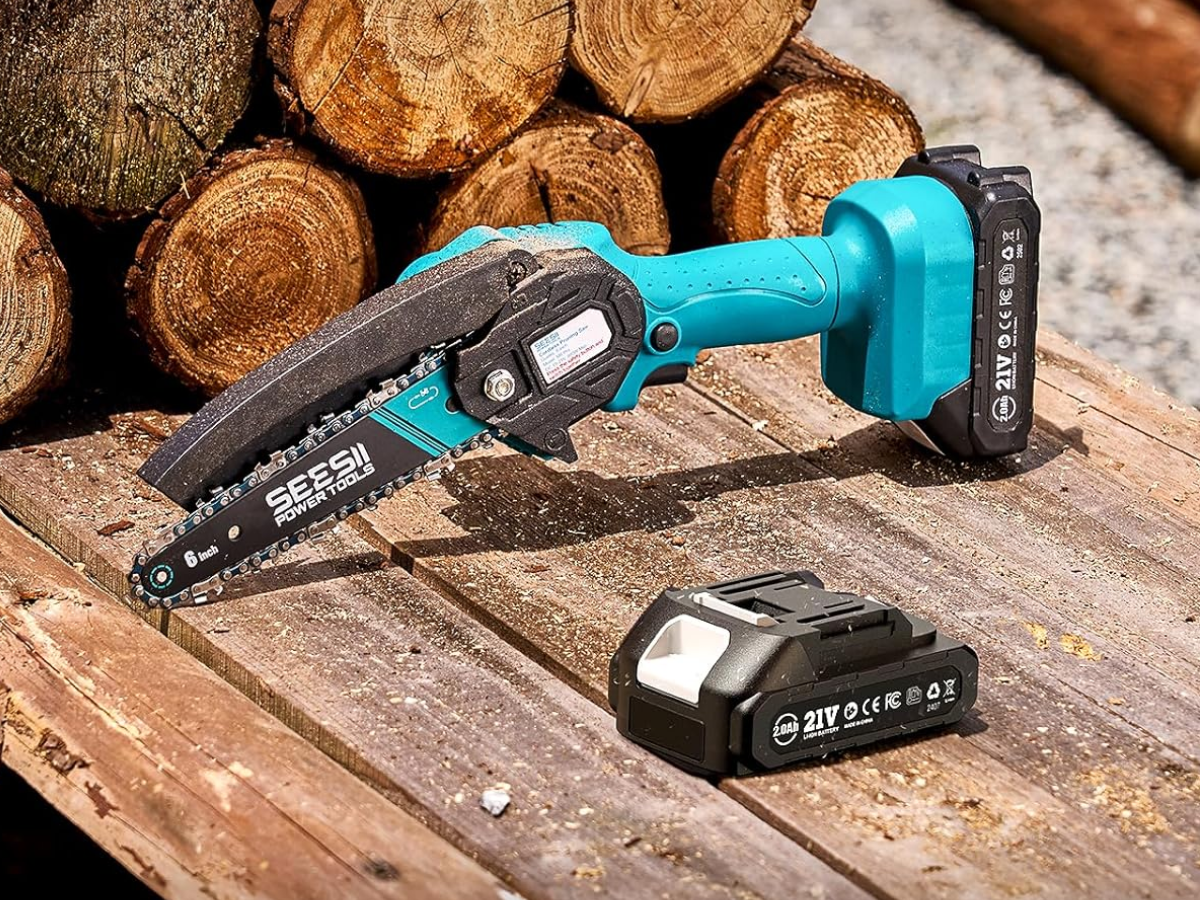 mini chainsaw