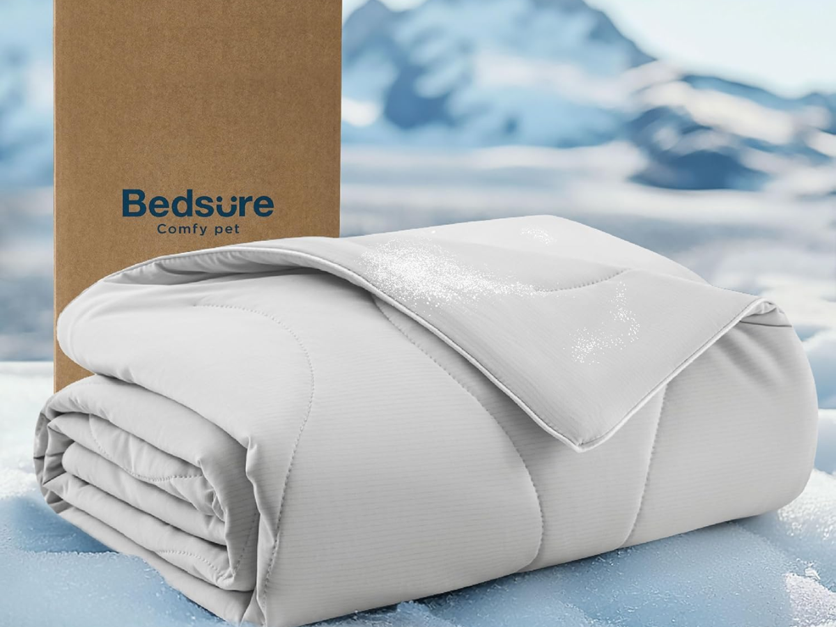 Bedsure Premium Cooling Blanket
