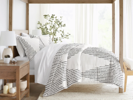 Linens & Hutch Comforters