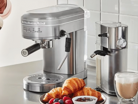 Metal Semi Automatic Espresso Machine with Free Automatic Milk Frother