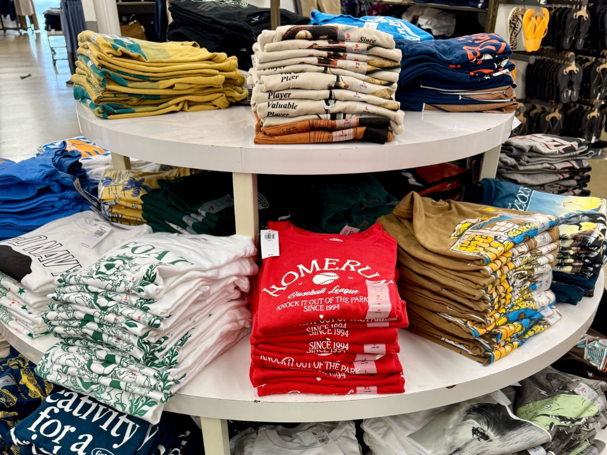 OLD NAVY TEES