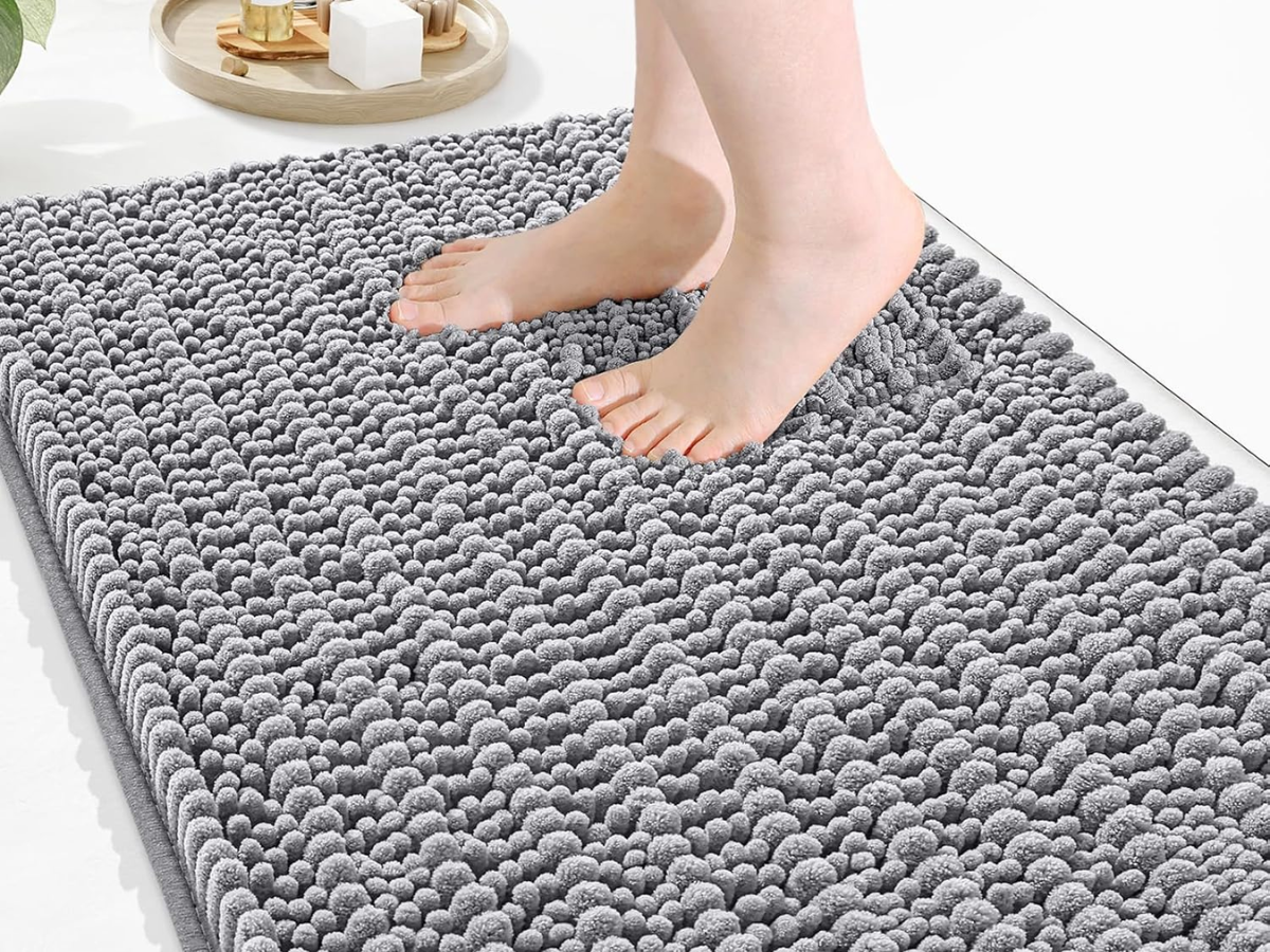 plush bath mat